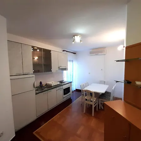 Apartments Nikolas Vodice Exterior photo